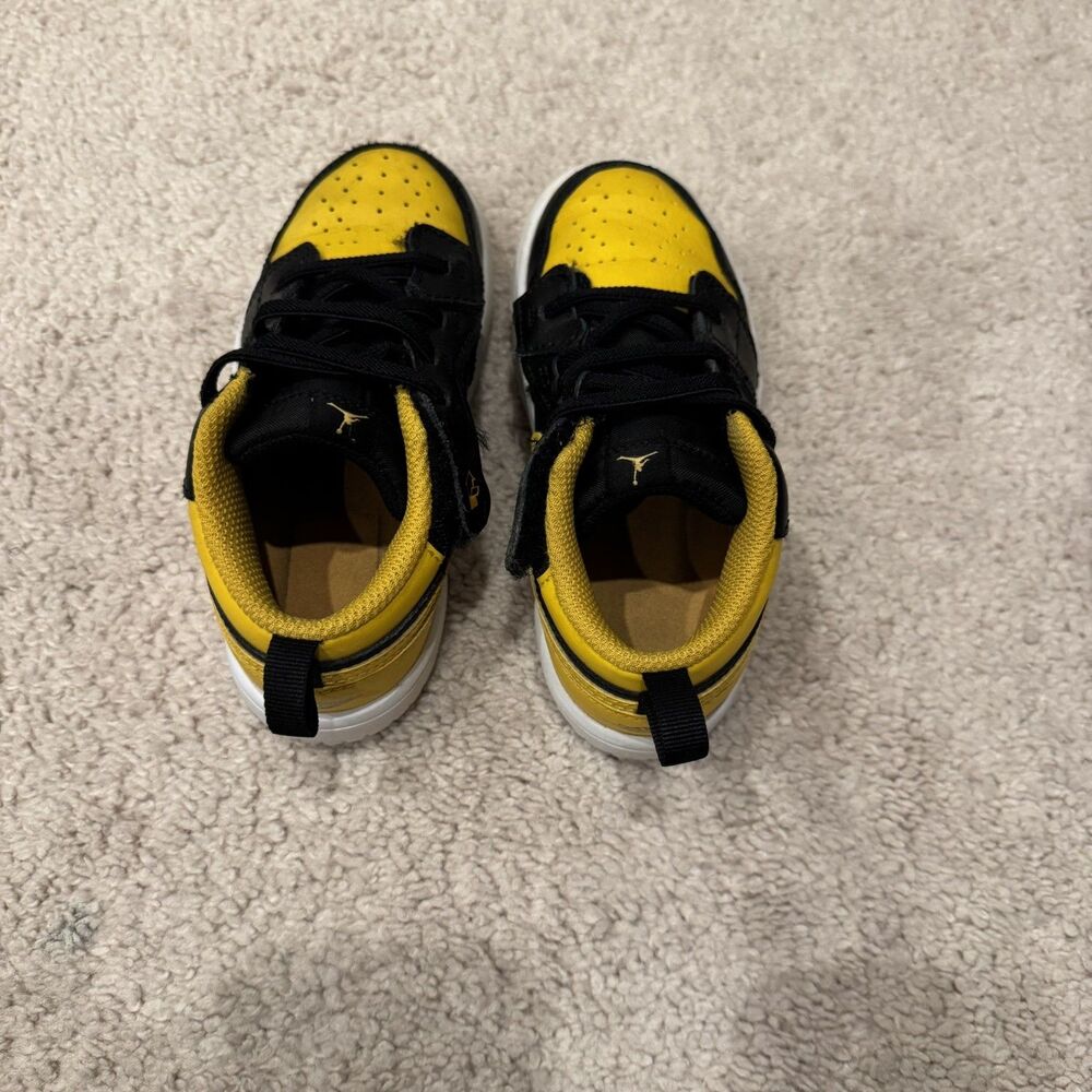 Nike Air Jordan 1 Retro Low TD Toddler Size 10C Black and Gold - Picture 5 of 10